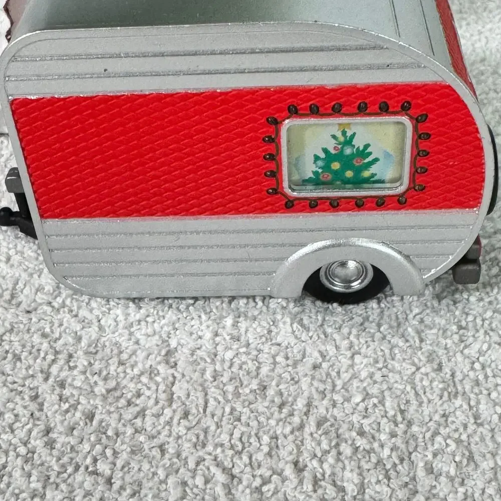 2012 Happy Campers, Magic 2012‎ Hallmark Christmas Ornament -QXG4324 No Box